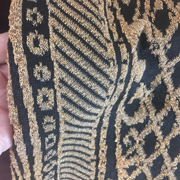 BLACK AND GOLD DRESS - Picture 2 of 4